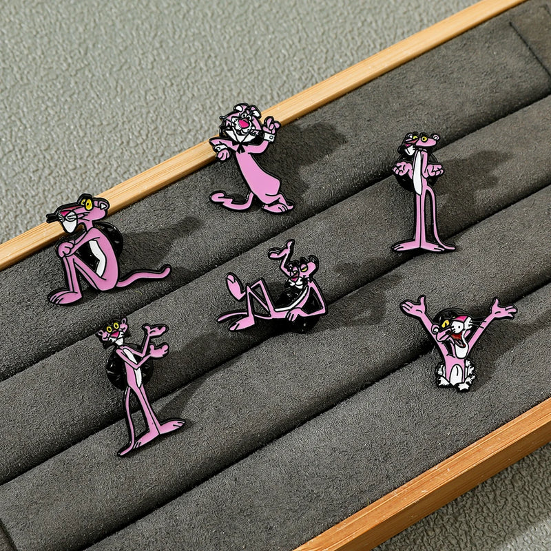 Broche criativo de desenho animado com 6 peças, broche de esmalte engraçado de pantera rosa, broche de metal, joias, roupas, mochila, acessórios, presente para amigos