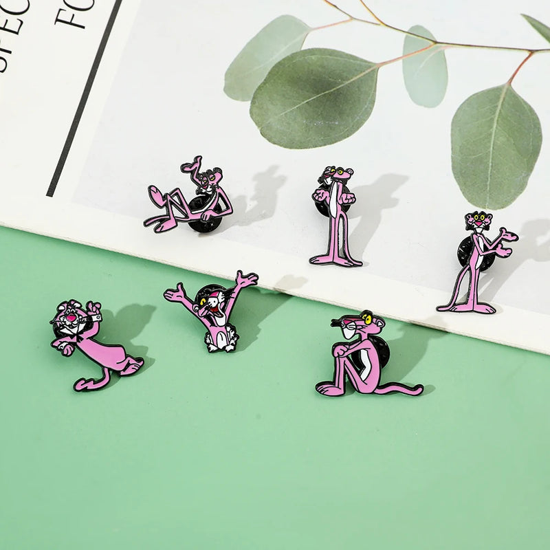 Broche criativo de desenho animado com 6 peças, broche de esmalte engraçado de pantera rosa, broche de metal, joias, roupas, mochila, acessórios, presente para amigos