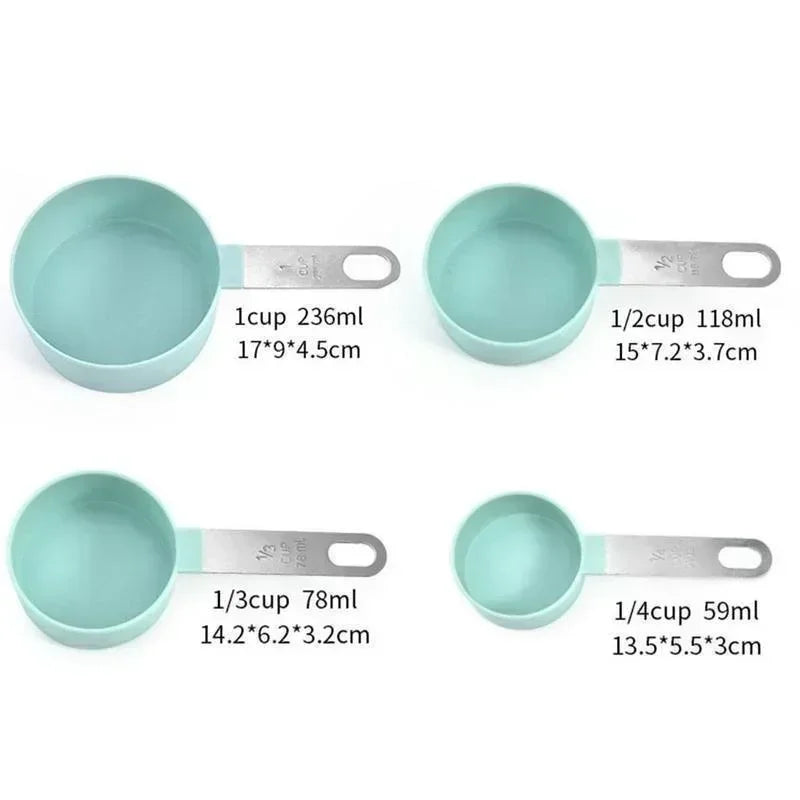 xícaras e colheres medidoras, xícaras e colheres empilháveis, xícaras medidoras encaixáveis com alça, utensílios de cozinha para cozinhar e assar