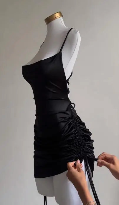 2024 Europa e Estados Unidos novo vestido transfronteiriço explosivo verão alto sentido renda sexy cabresto spice bag saia quadril