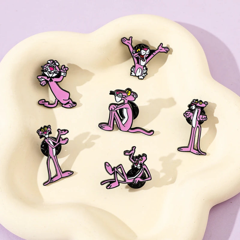 Broche criativo de desenho animado com 6 peças, broche de esmalte engraçado de pantera rosa, broche de metal, joias, roupas, mochila, acessórios, presente para amigos
